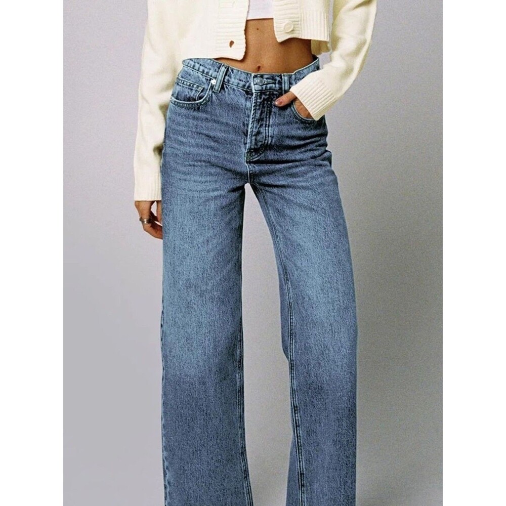 Princess Polly Straight Leg Jeans — Size 2